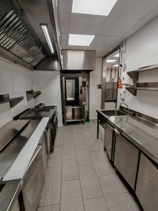 R-7939903 Traspaso Dark Kitchen en Vilanova