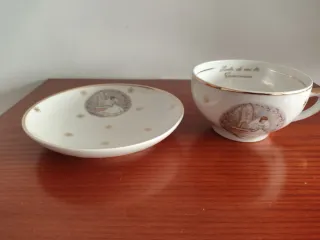 Taza y platillo comunión vintage
