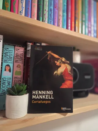 Cortafuegos (Spanish Edition) (Serie Wallander)