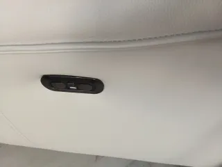 Sillón de cuero Muebles Benítez . Tienes dos años