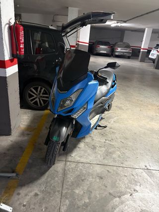 Wottan Storm Maxi Scooter Azul