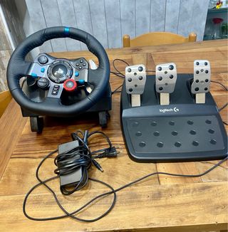 Volante Logitech G29 per PS4/PS5 con pedaliera