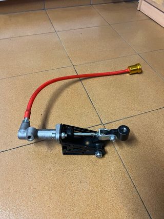 Freno de mano hidráulico ocultable