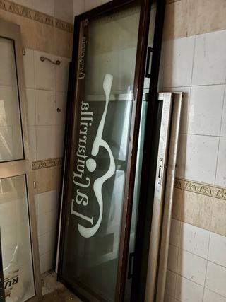 Escaparate con ventana