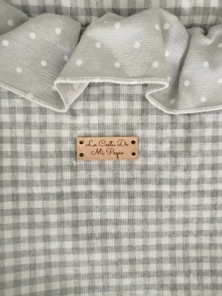 Conjunto carrito bebé: saco capazo, funda y bolso.