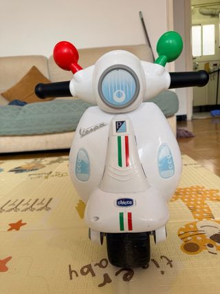 Moto Vespa para Niños