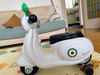 Moto Vespa para Niños