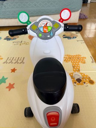 Moto Vespa para Niños