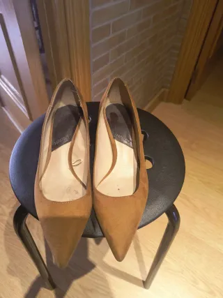 Zapatos de tacón Mango marrones