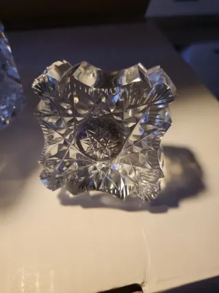 Licorera de cristal tallado