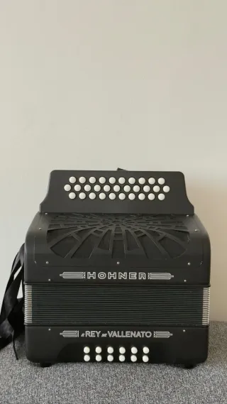 Acordeón Hohner Rey Vallenato