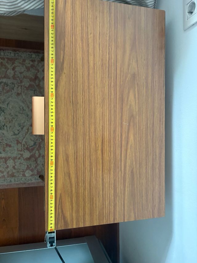 Mesita auxiliar estilo Mid Century