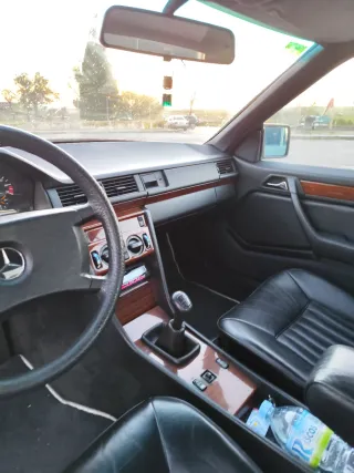 Mercedes-Benz Clase E300 CE
