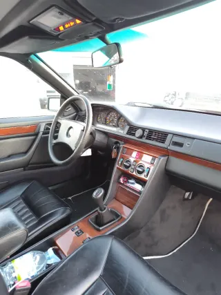 Mercedes-Benz Clase E300 CE