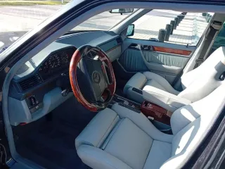 Mercedes-Benz Clase E300 CE