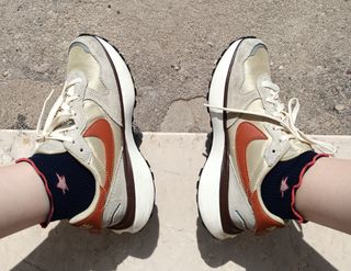 Scarpe Nike beige/arancioni usate 1 volta