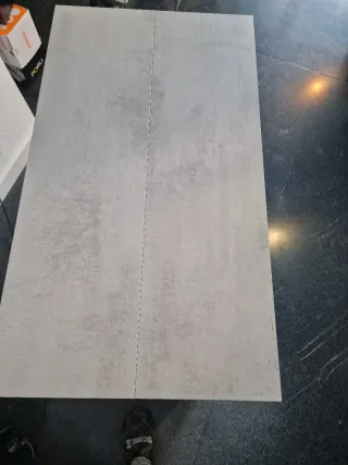 Mesa extensible gris piedra