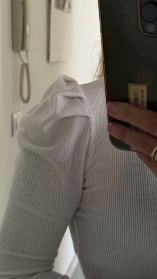 Camiseta manga abullonada Bershka