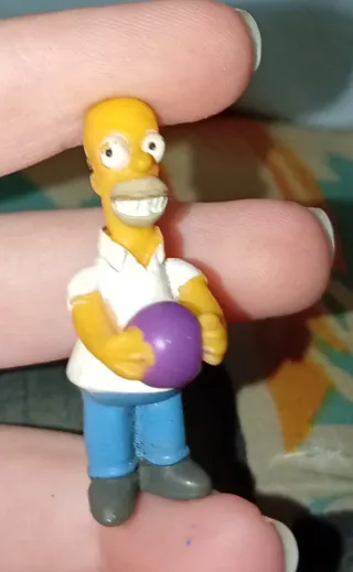 Figura Lisa Simpson con Saxofón