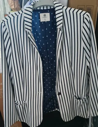 Chaqueta Rayas Blanco y Negro Talla 46
