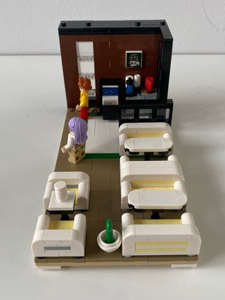 Lego Starbucks Drive Thru