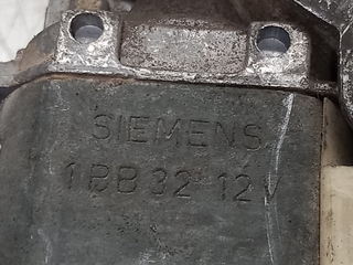 ELEVALUNAS TRASERO IZQUIERDO AUDI 100 BERLINA (44