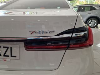 BMW Serie 7 745e