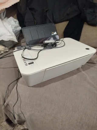 Impresora HP Blanca y Gris 2540