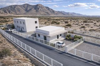 Casa pareada en venta en Vera Ciudad en Vera