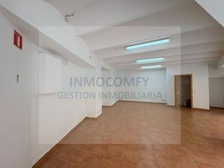 Local comercial en venta en Bisbal d´Empordà, La