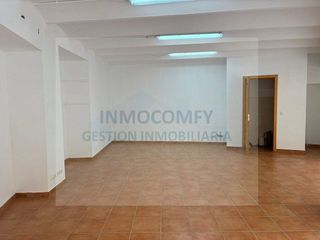 Local comercial en venta en Bisbal d´Empordà, La