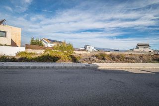 Terreno en venta en Zubia (La)