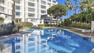 Piso en alquiler en Puerto Banús en Marbella