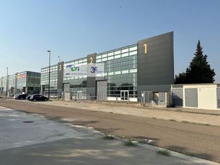 Nave industrial en venta en Las Fuentes en Zaragoza