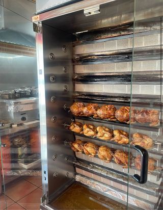 Asador de pollos profesional