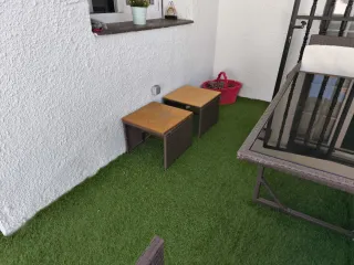 Conjunto mesa y 10 sillas ratán marrón