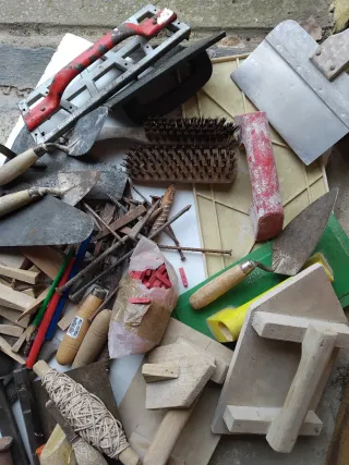 Lote herramientas albañilería