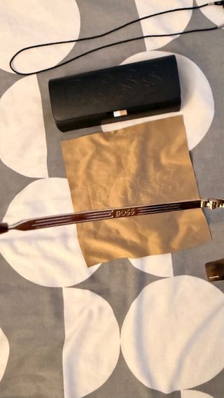 Gafas de sol aviador BOSS doradas y marrones