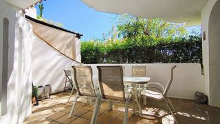 Piso en venta en Los Naranjos - Las Brisas en Marbella