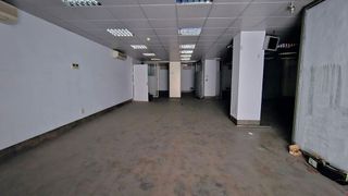 Local comercial en venta en Eixample Nord – La Devesa en Girona