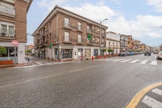 Local comercial en venta en Las Tres Cruces en Armilla