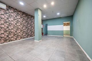 Local comercial en venta en Las Tres Cruces en Armilla