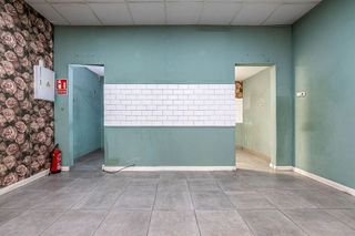 Local comercial en venta en Las Tres Cruces en Armilla