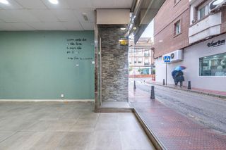 Local comercial en venta en Las Tres Cruces en Armilla