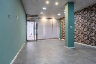 Local comercial en venta en Las Tres Cruces en Armilla