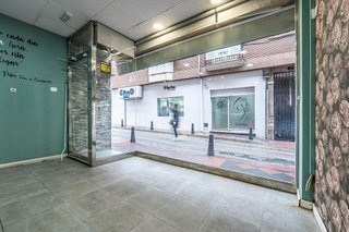 Local comercial en venta en Las Tres Cruces en Armilla