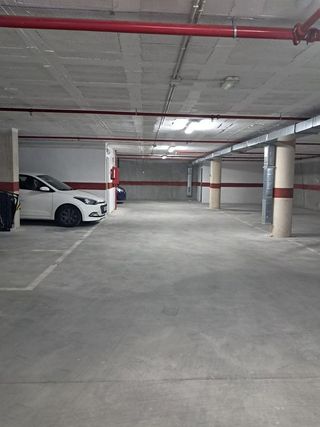 Garaje en venta en Carolinas Bajas en Alicante