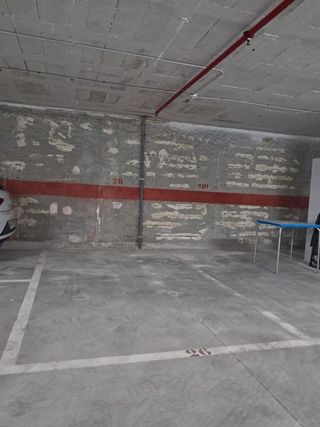 Garaje en venta en Carolinas Bajas en Alicante