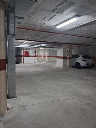 Garaje en venta en Carolinas Bajas en Alicante