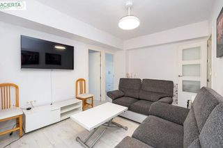 Piso en venta en Cerrillo de Maracena - Periodistas en Granada